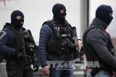 ບັນດາປະເທດEUເພີ່ມທະວີການແບ່ງປັນຂໍ້ມູນຂ່າວກ່ຽວກັບເລື່ອງແບນຊິກຫຼຸດລະດັບເຕືອນໄພກໍ່ການຮ້າຍລົງ